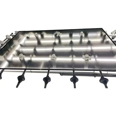 شاشة تفاعلية كبيرة